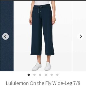 Lululemon navy on the fly 7/8 pants